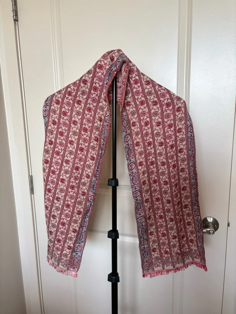 Petrusse Chenonceau Carmine Cotton and Silk Scarf - Picture 4 of 5